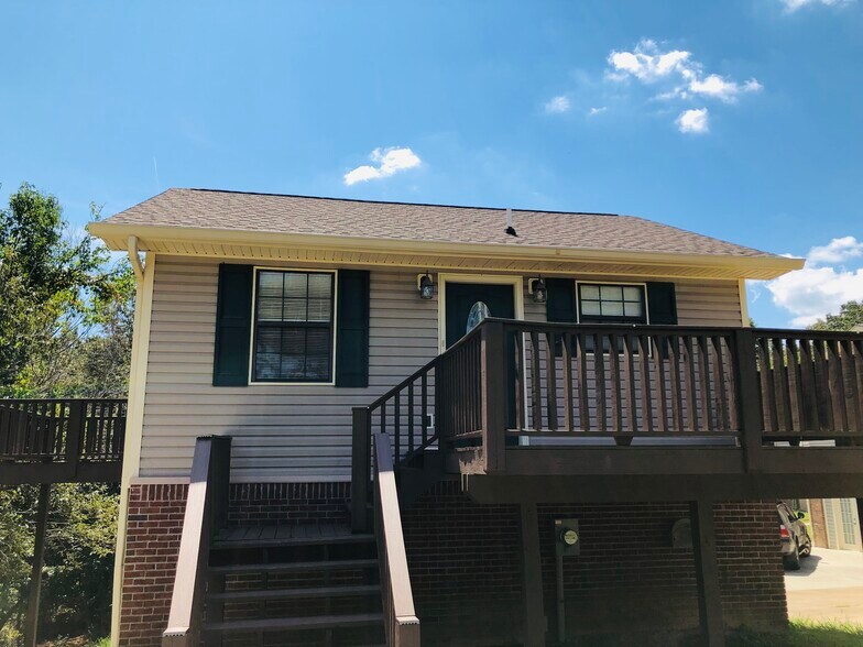 Building Photo - 127 Bell Rd