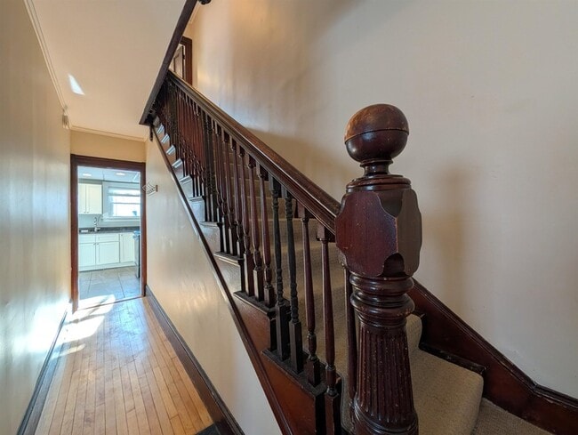 Building Photo - 204 Rockland St