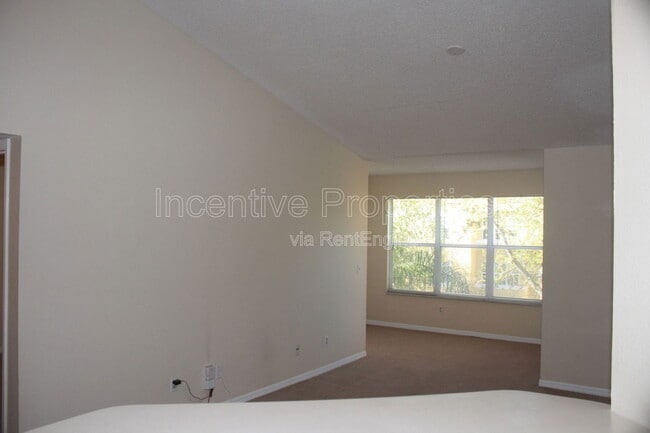 Building Photo - 4518 Commander Dr