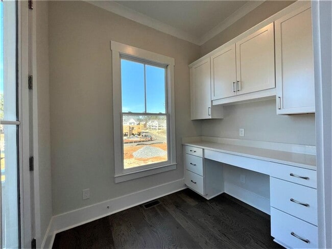 Building Photo - 892 Mayfield Rd