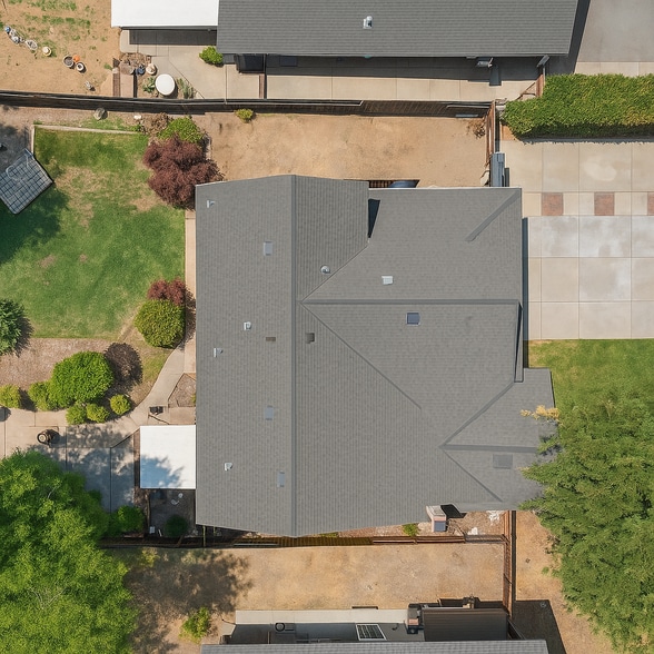 Building Photo - 4404 Bluff Creek Dr