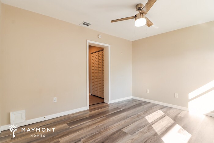 Building Photo - 1023 San Pedro Dr