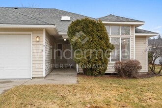 Building Photo - 5211 S Smith Ct