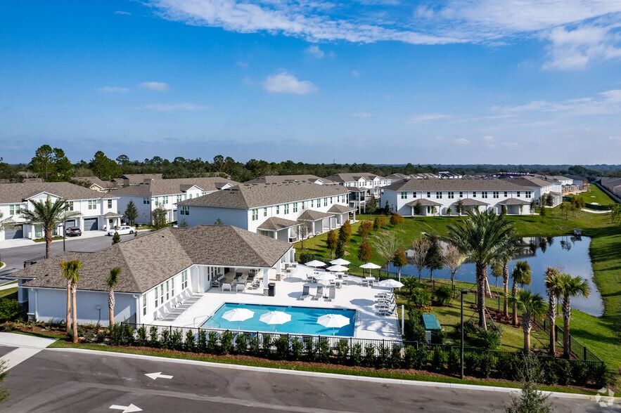 Allure on Enterprise 2841 Enterprise Rd DeBary FL 32713 Apartment