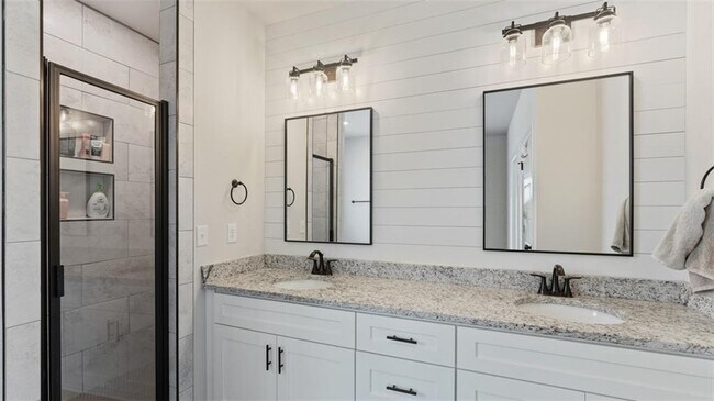 Building Photo - 4103 SW Wheatgrass Blvd