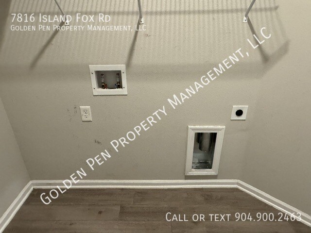 Building Photo - 7816 Island Fox Rd