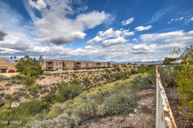 Building Photo - 16518 Lost Arrow Dr