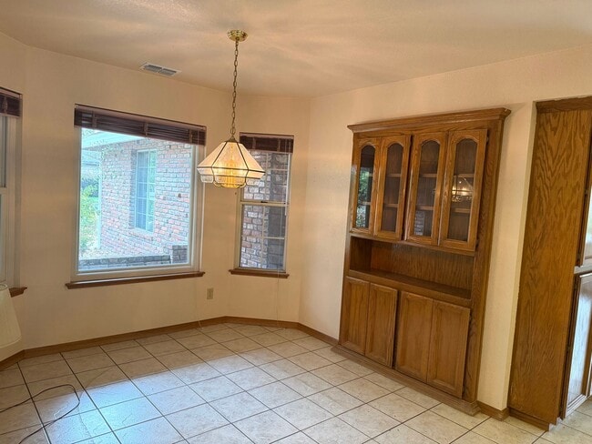 Building Photo - 5523 Freeman Cir