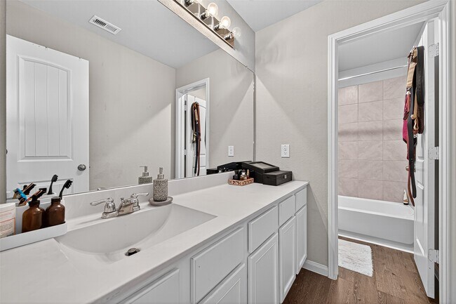 Building Photo - 22114 Sovereign Hts Ln.