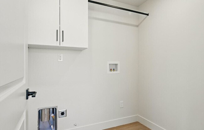 Building Photo - 714 S Liberty Cove Dr