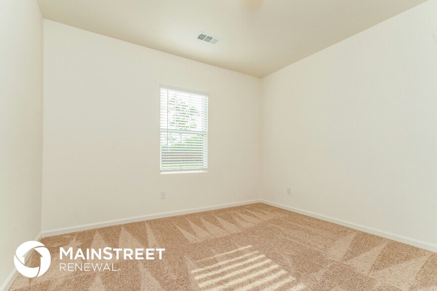 Building Photo - 404 Canoe Way