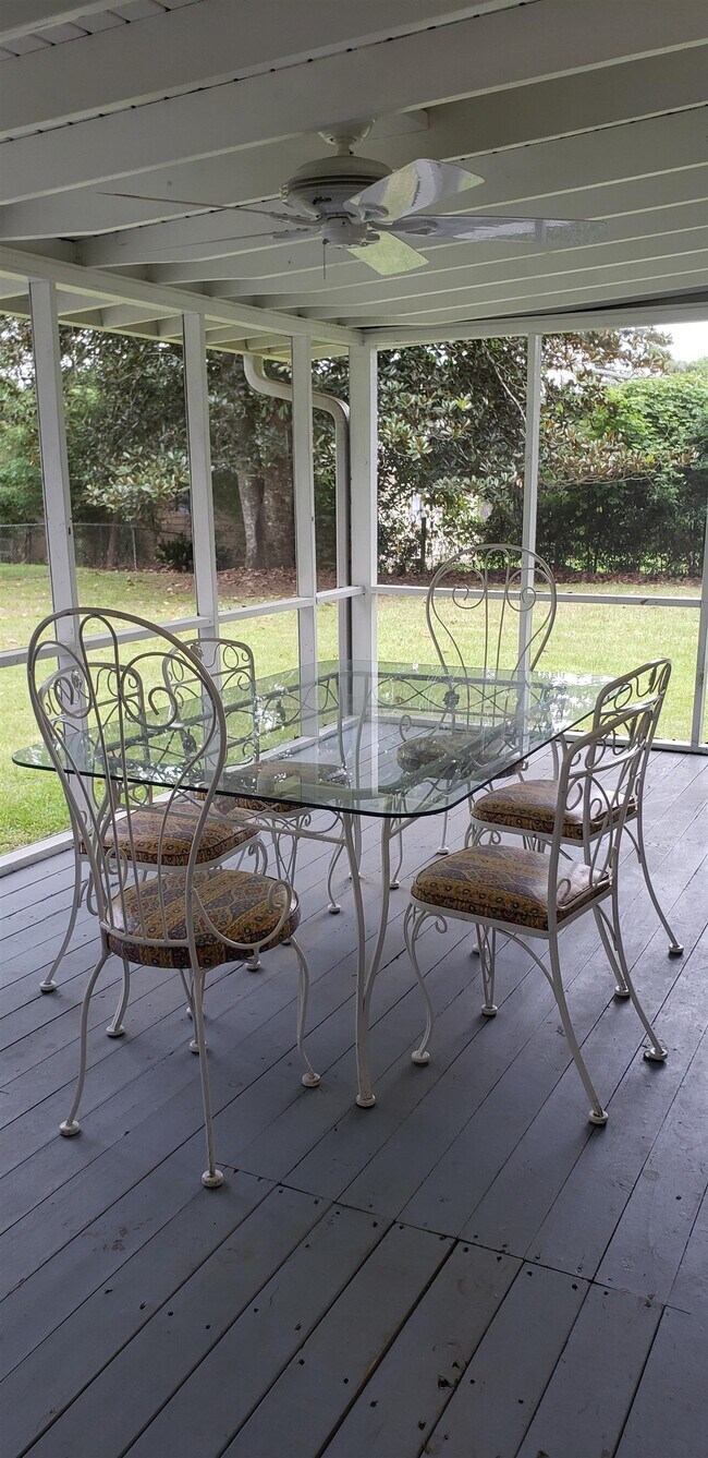 Building Photo - 224 Timberlane Rd