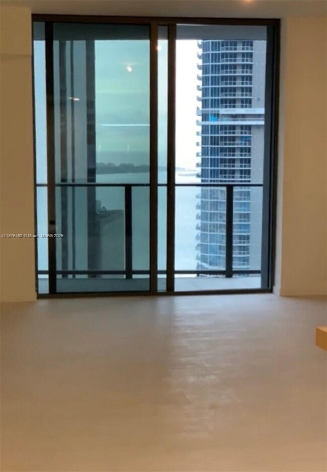 Building Photo - 1000 Brickell Plaza
