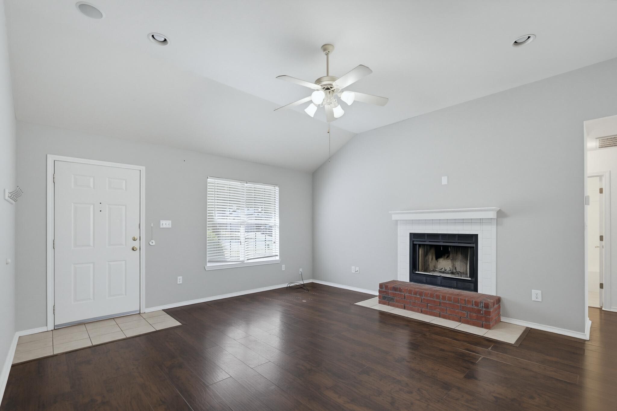Building Photo - 7917 Thompson Pky