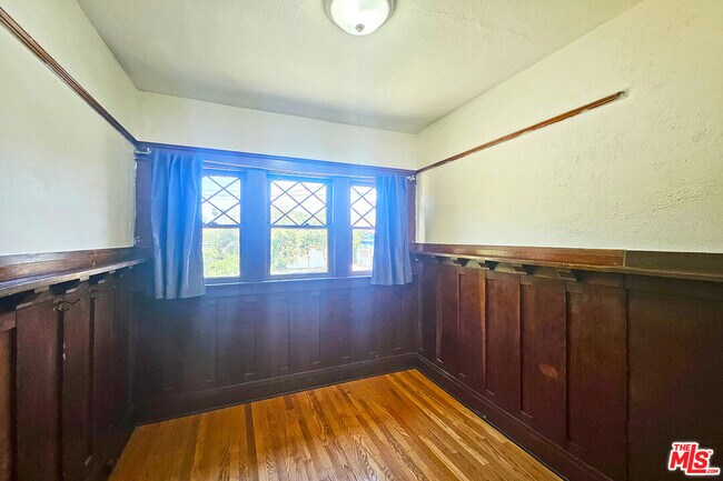 Building Photo - 648 Heliotrope Dr