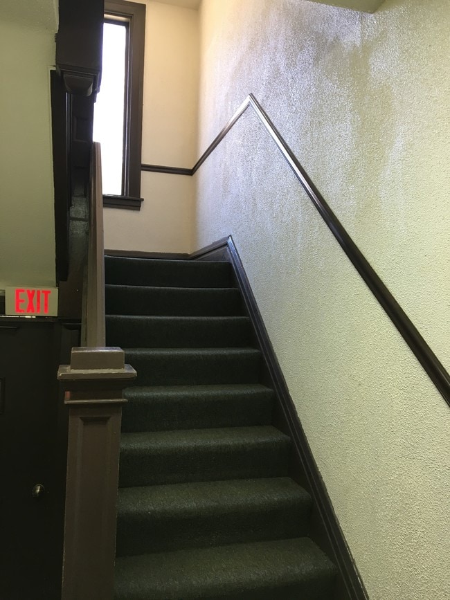 Hallway - Birmingham Taylor Apartments