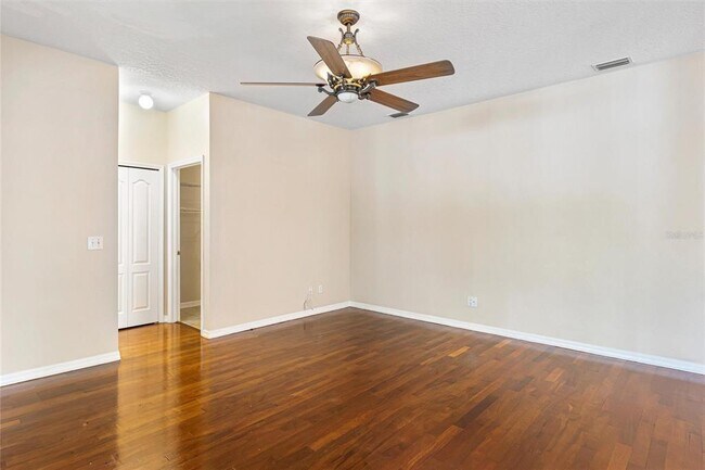 Building Photo - 1315 Loretto Cir