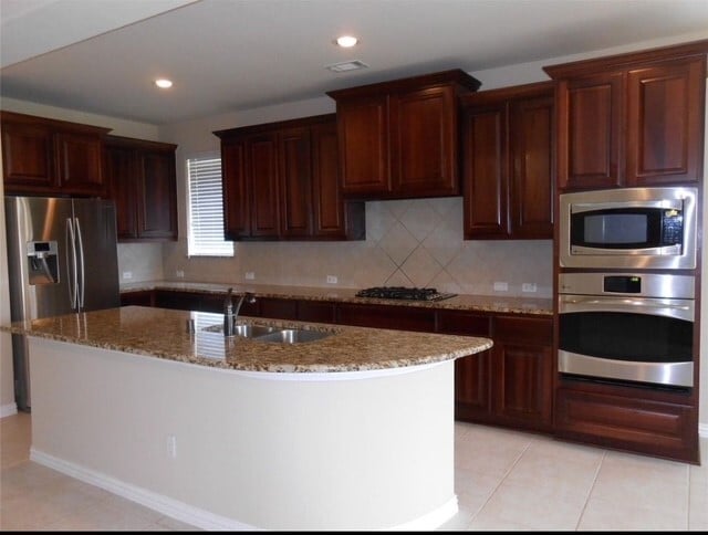 Building Photo - 11 Vershire Cir