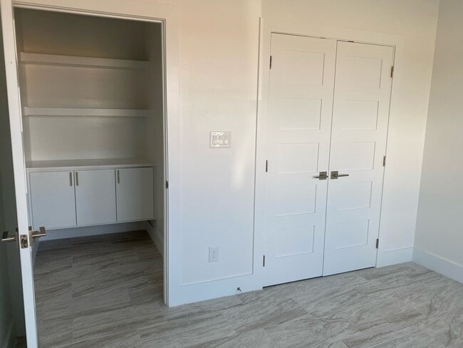 Building Photo - 3627 Yorkshire Dr