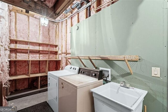 Building Photo - 4640 Chestatee Pointe Rd