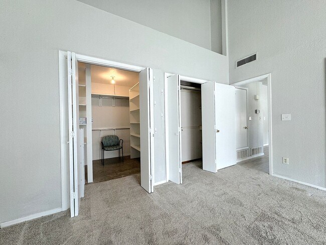 Building Photo - Northeast El Paso 3Bed/2Bath Refrig A/C