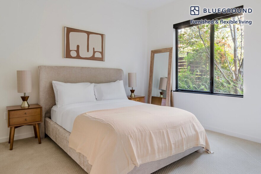 Building Photo - 388 Santana Row