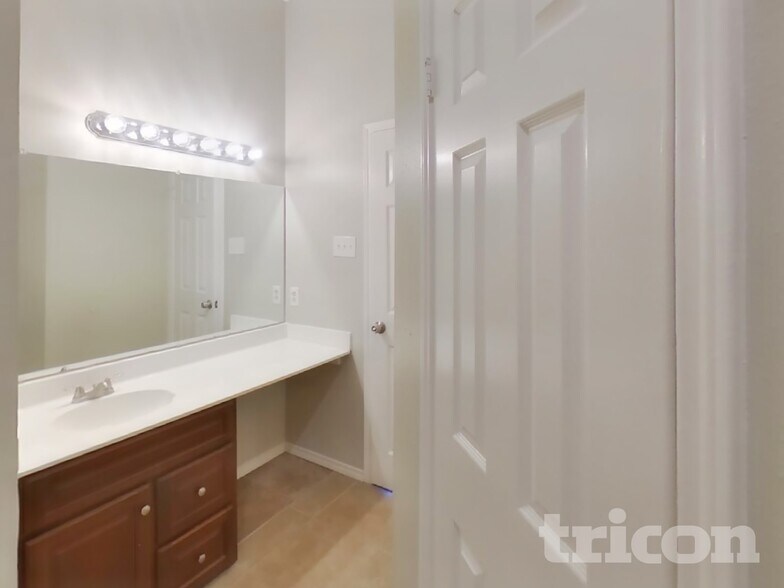 Building Photo - 8058 Pioneer Trail Dr