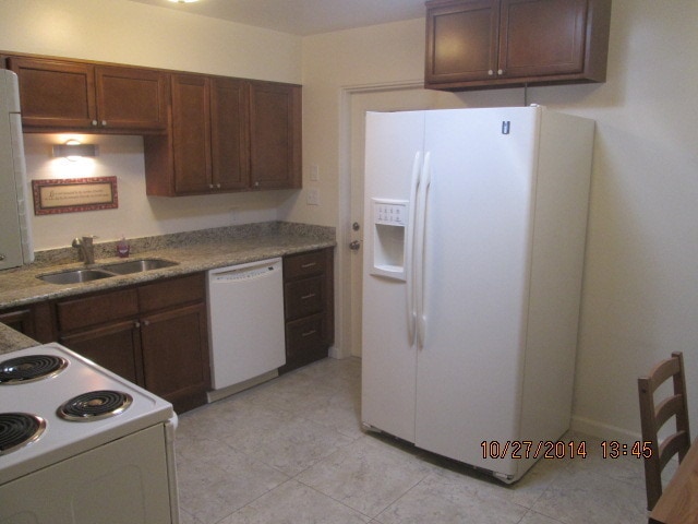 Building Photo - AVAILABLE NOW!!! WALKING DISTANCE TO THE CLARK COMMUNITY CENTER, POOL, GARDEN