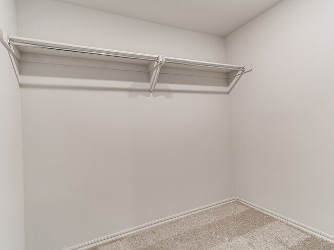 Building Photo - New Mustang Home!