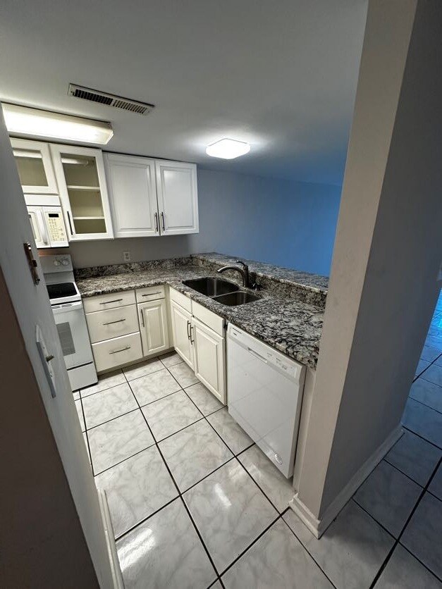 Building Photo - 90 Helmsman Way
