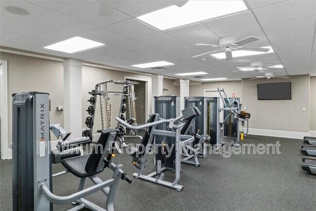 Building Photo - 931 Olmsted Ln