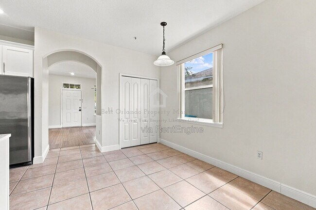 Building Photo - 10402 Eastpark Lake Dr
