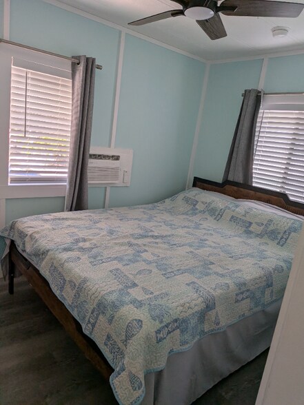 Building Photo - 2601 Gulf Dr N