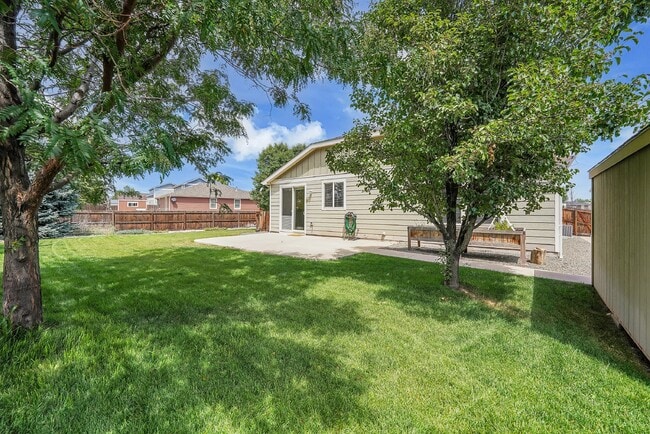 Building Photo - $2,695.95 - 3 bed, 2 bath in Lochbuie with a Large Backyard and In Unit Laundry!