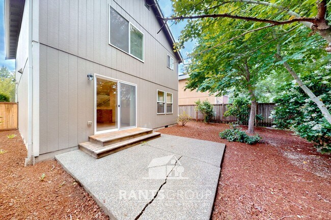 Building Photo - Great Location!  Quiet Neighborhood!