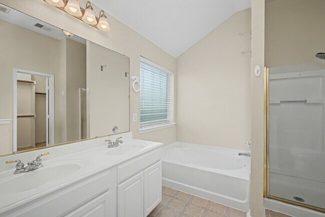 Building Photo - 8401 Tribute Ln