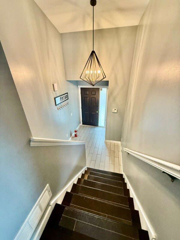 Building Photo - 505 SE Pleasant View Dr