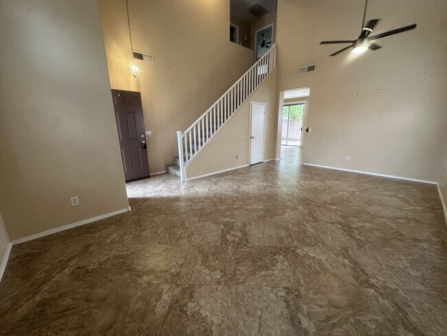 Building Photo - FOR LEASE – 3 BEDROOM, 2.5 BATH TWO STORY HOME WITH COMMUNITY POOL