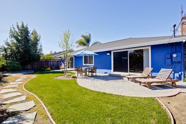 Building Photo - Wow! What a Great Home! Available Soon!