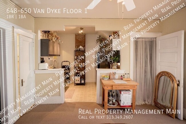 Building Photo - 648-650 Van Dyke Floor 1-
