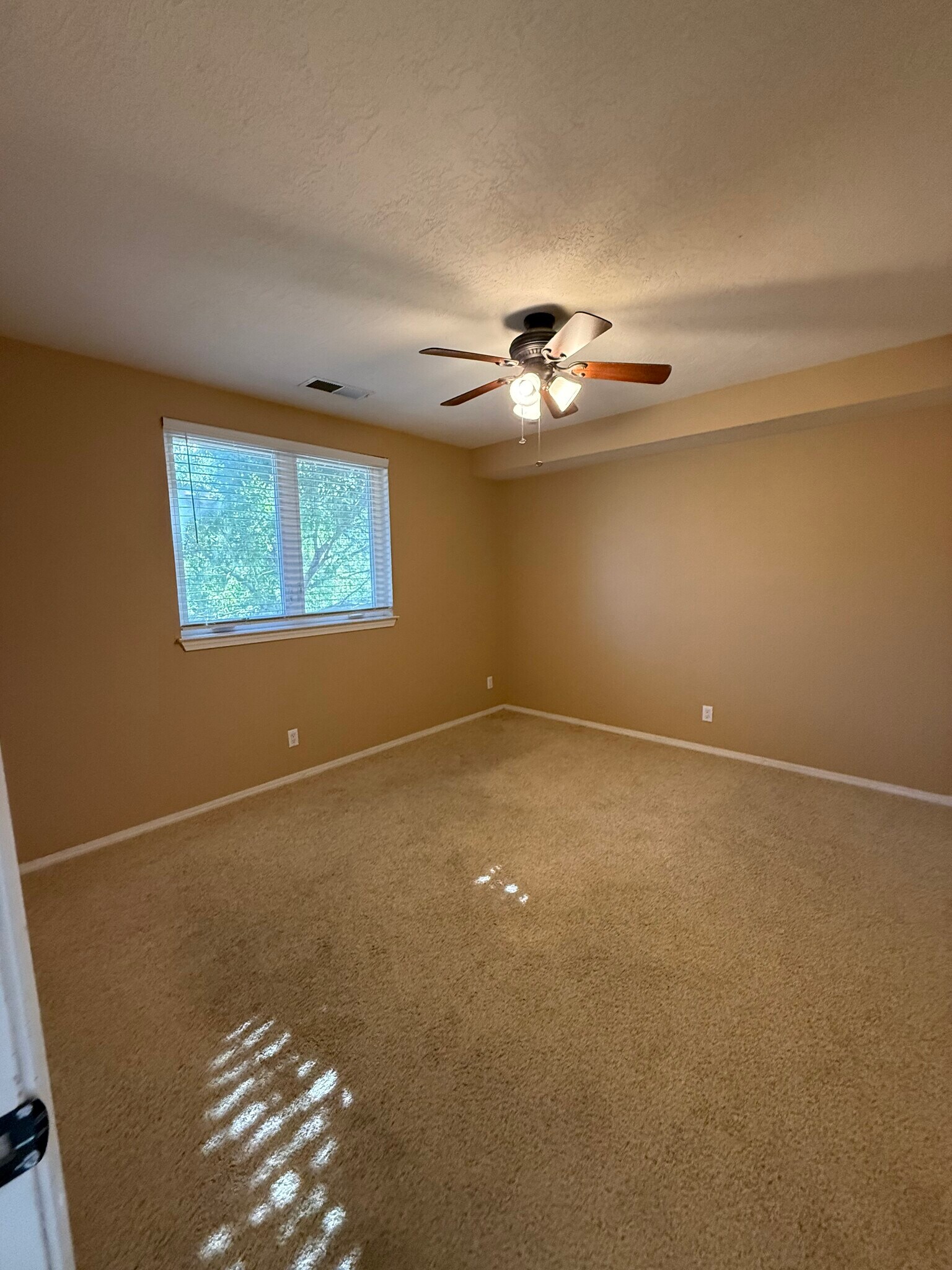 2nd bedroom - 6301 Puma Pl NE