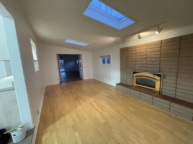 Building Photo - 3 bedroom in Billings MT 59102