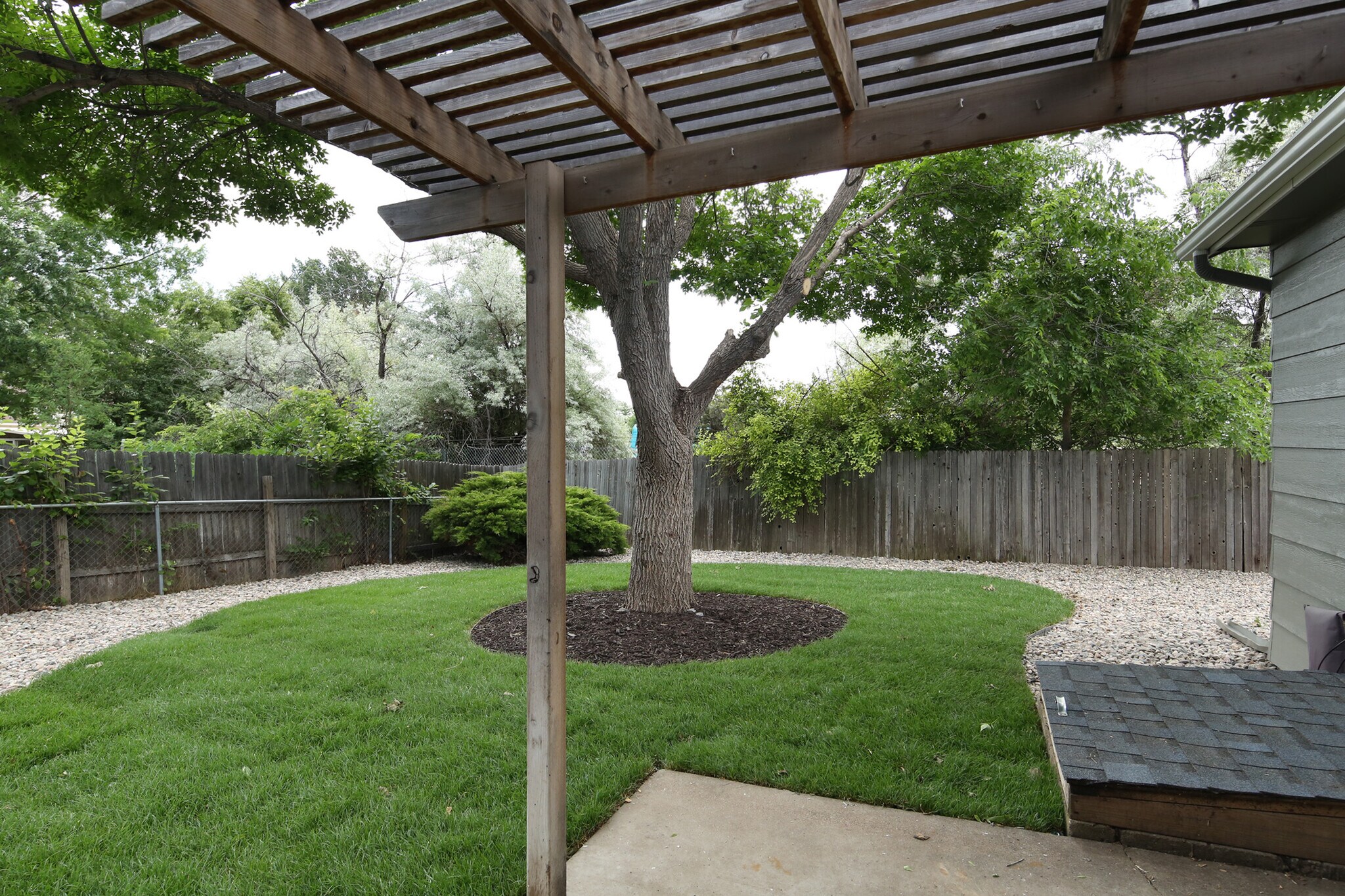 Building Photo - 2455 Sunstone Drive