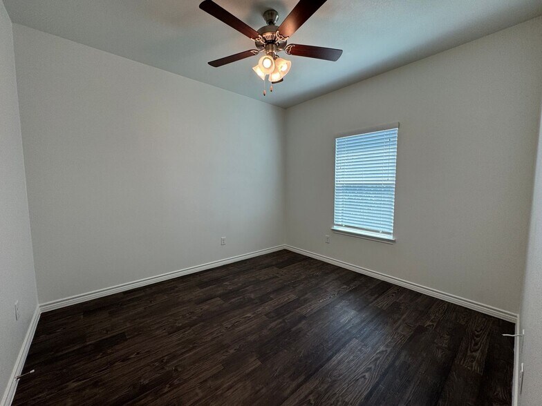 Building Photo - 3506 Barnacle Dr