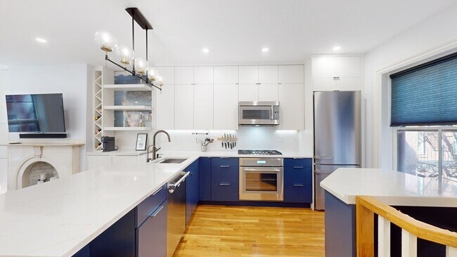 Building Photo - 43 Garden St