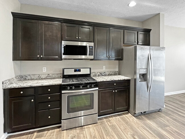 Building Photo - 5775 Waterstone Wy