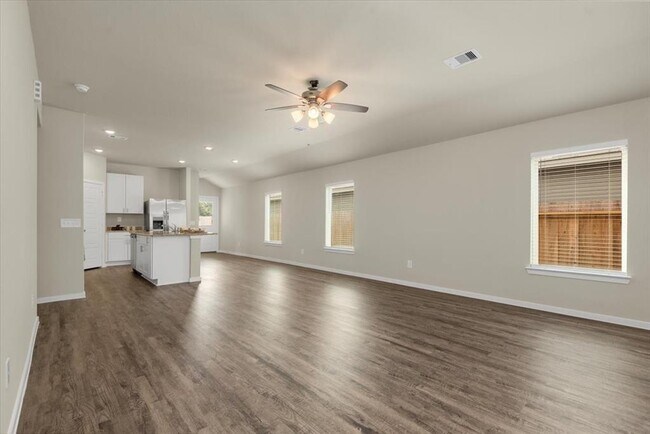 Building Photo - 13567 bay springs drive
