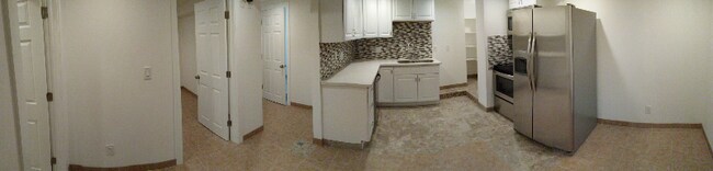 Building Photo - 6315 S Cyclamen Sq