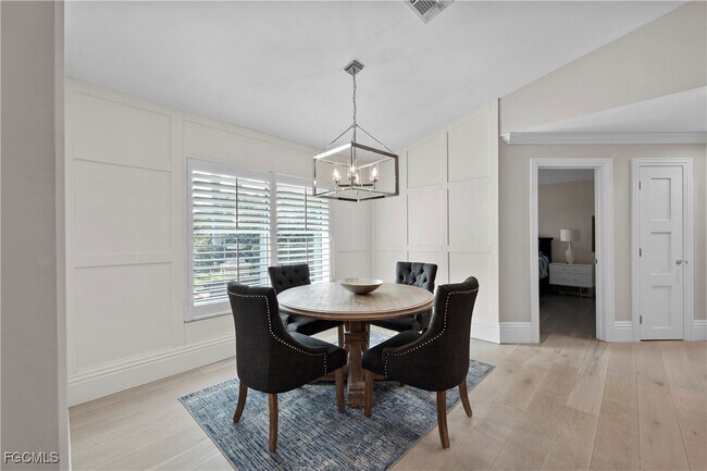 Building Photo - 2003 Timberline Dr