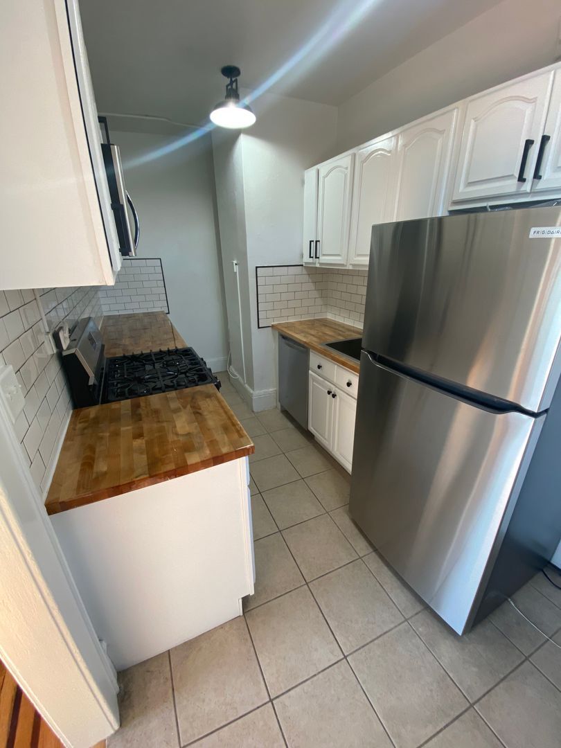 Interior Photo - St. Lukes Place